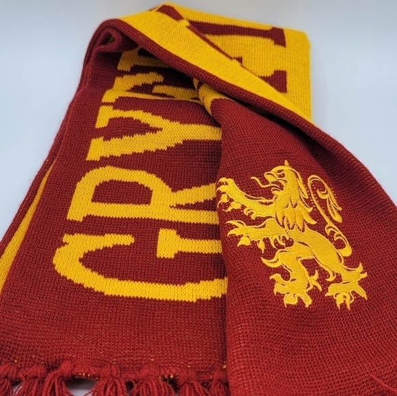 Harry Potter Universal Studio Gryffindor Embroidered Reversible Scarf #1346 - Picture 12 of 12
